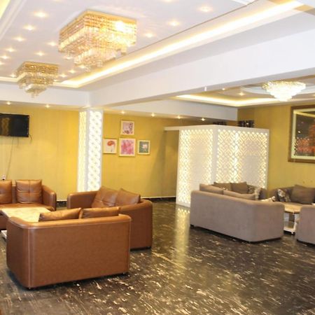 Villa Grand Milestone Mysore Exterior foto